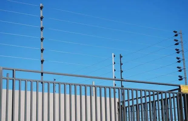 Instalação e manutenção de cerca elétrica e segurança perimetral